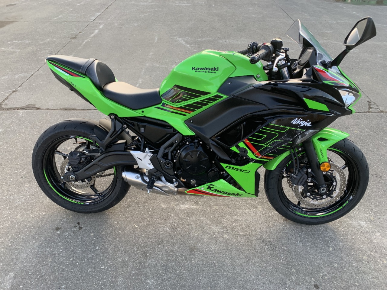 2024 Kawasaki EX650 Ninja ABS